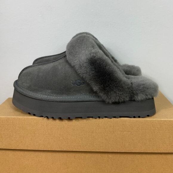New UGG Women's Disquette Slipper in Charcoal Suede Size 7 - Picture 3 of 9